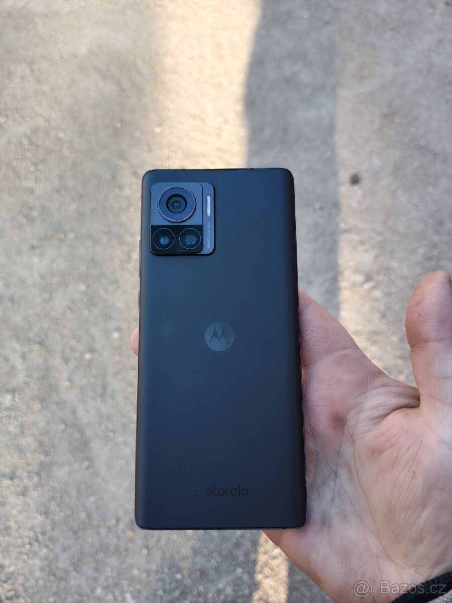 Prodám Motorola edge 30 ultra - 4