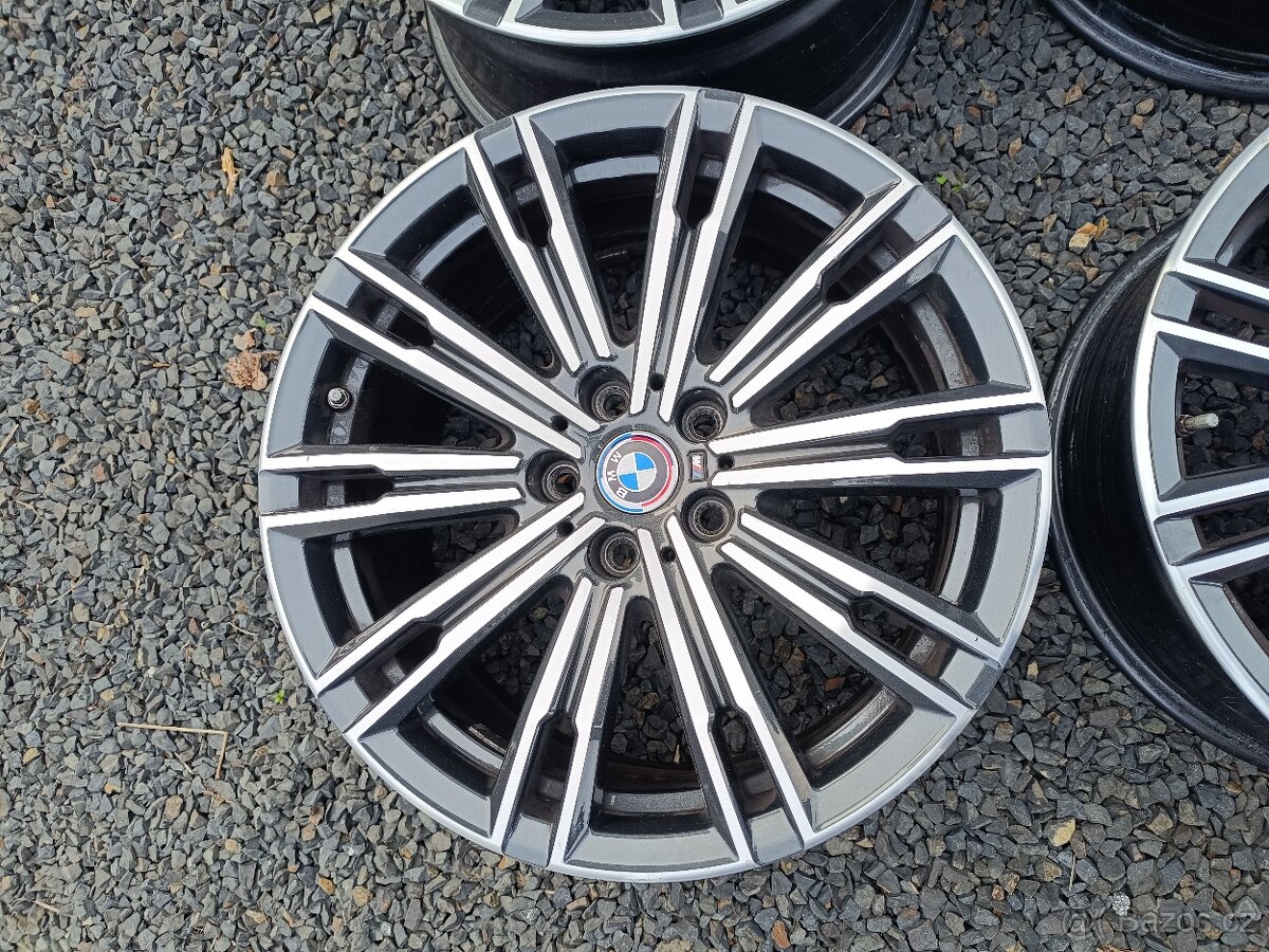 BMW Styling 790M 7.5 x 18 ET25 + 8.5 x 18 ET40 R18