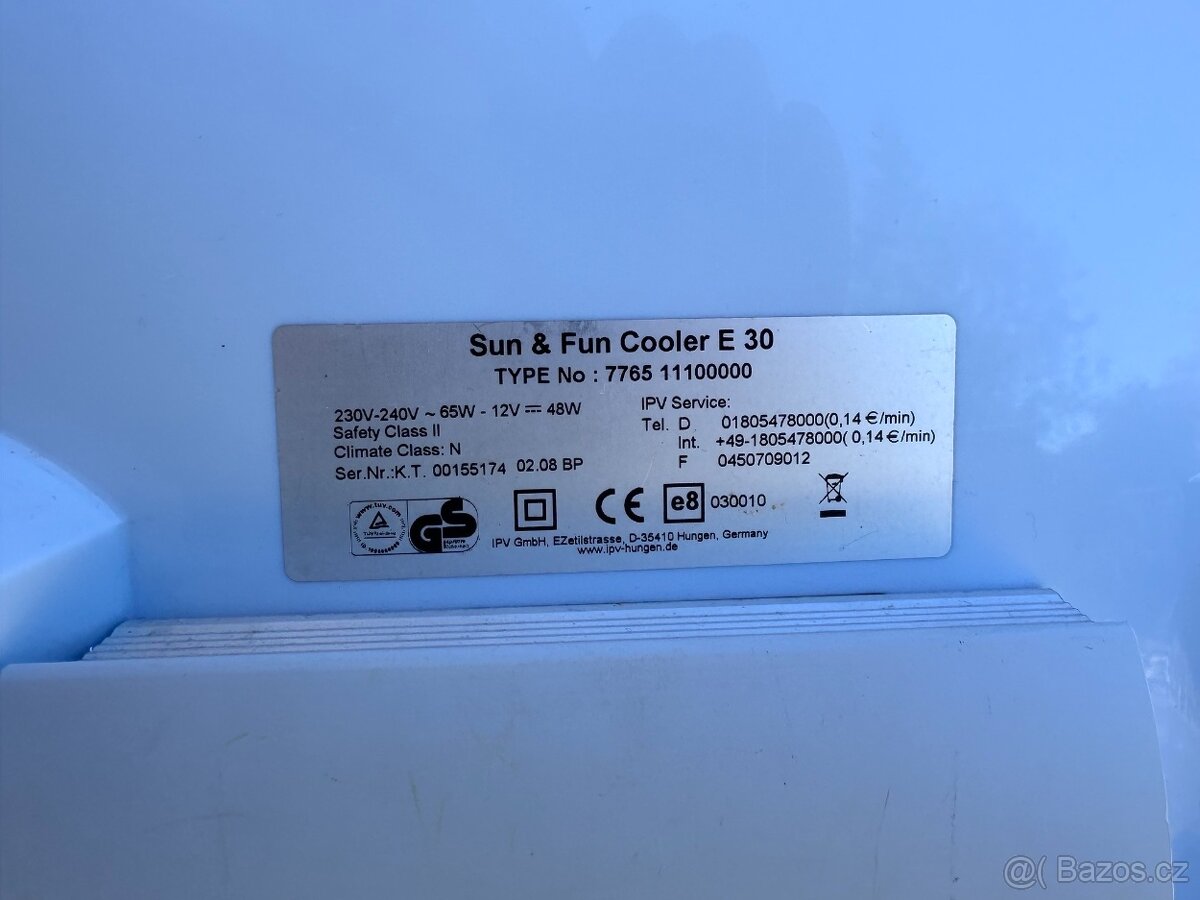 Chladicí box Sun&Fun cooler e30 na 12V a 220V - 4
