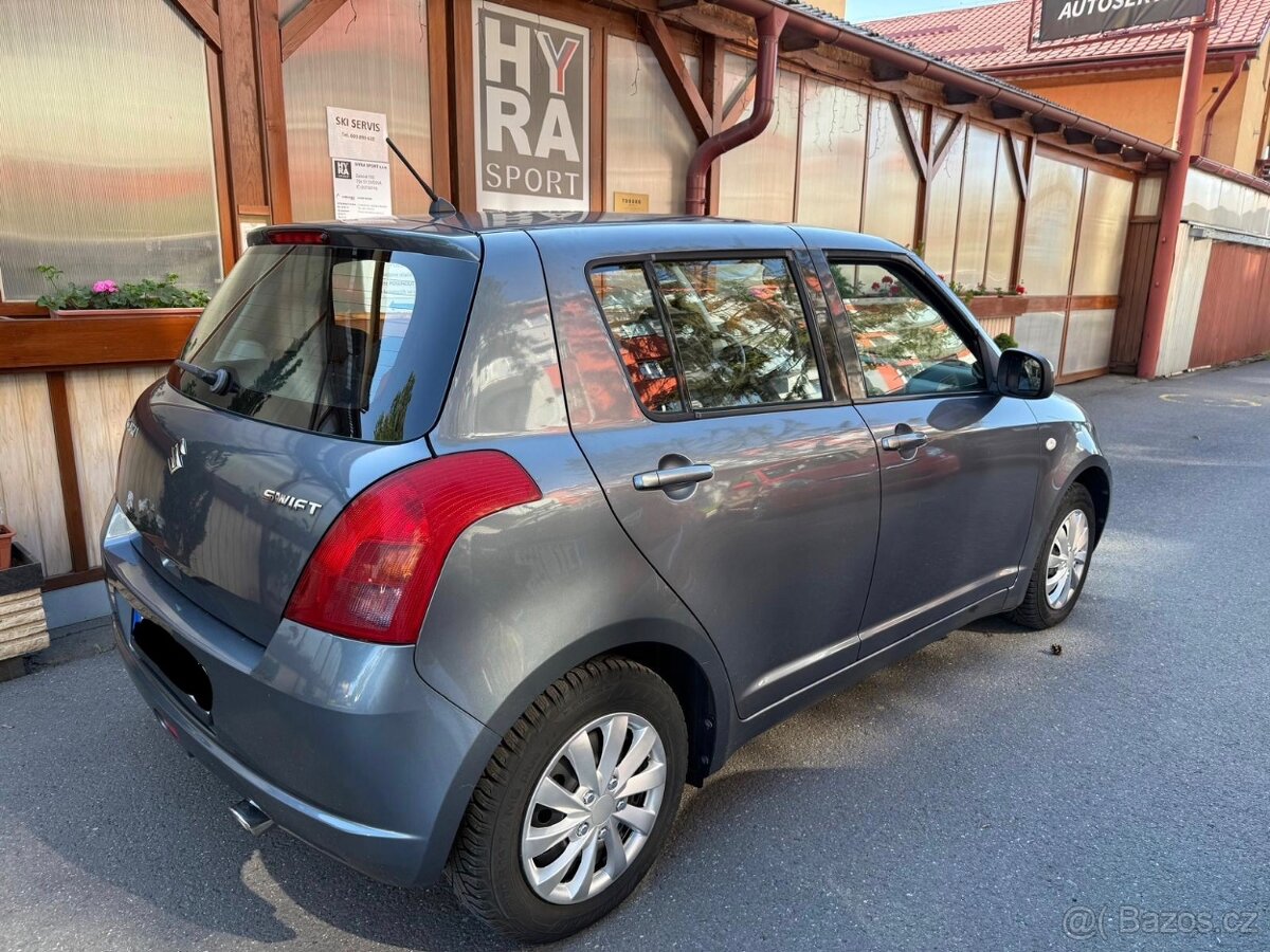 Suzuki Swift 1,3i - 4