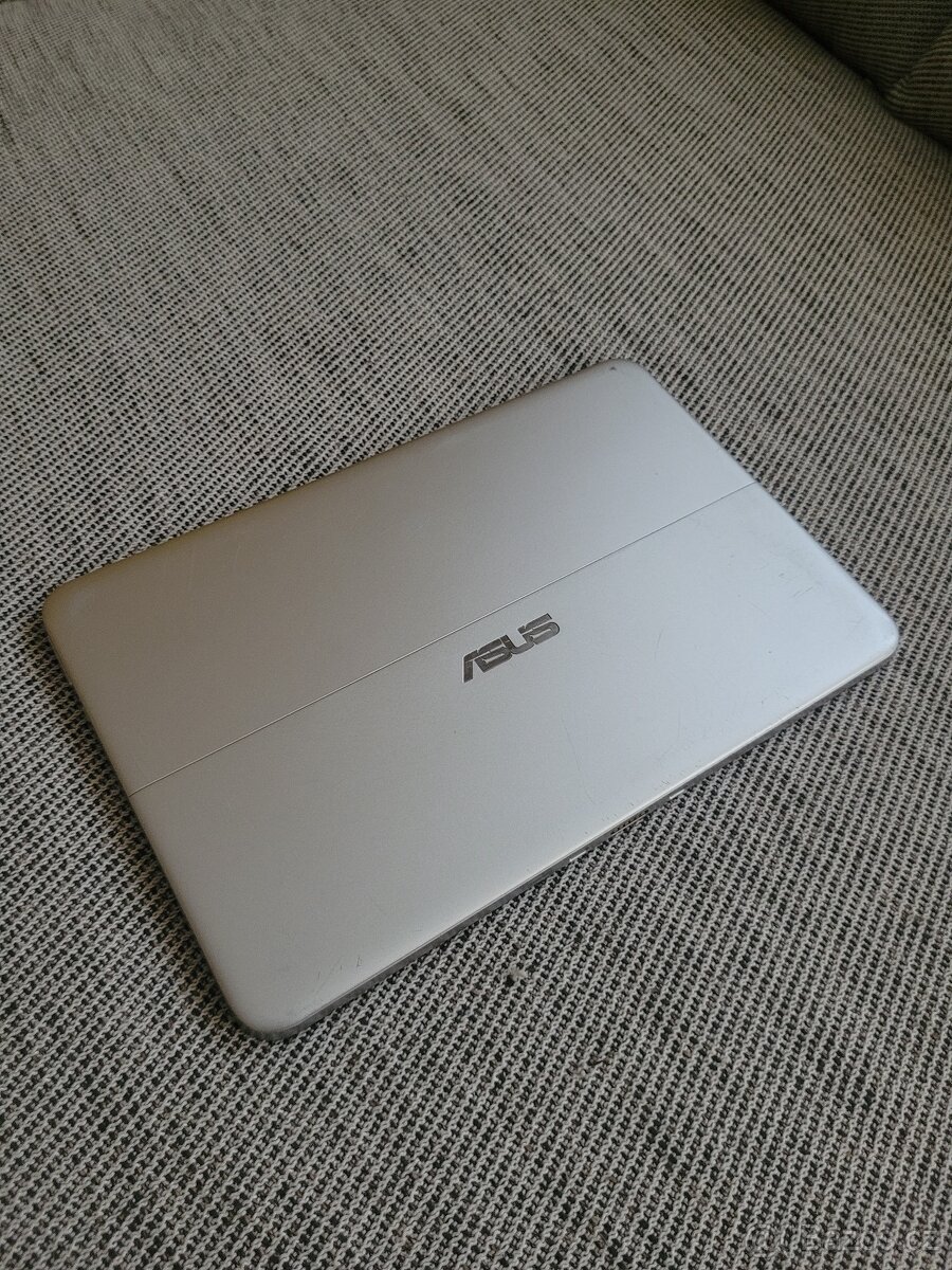 Tablet Transformer Book řady T100 zn. Asus - 4