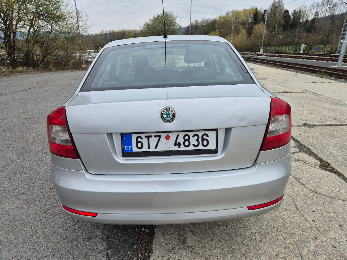 Škoda Octavia II combi, FaceLift 1,6MPi,serviska,06/2011 - 4