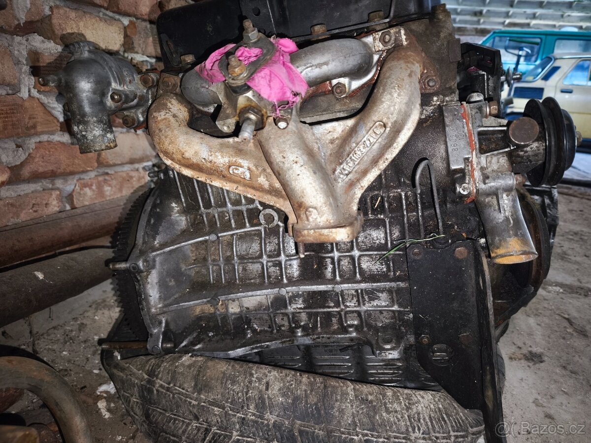 Motor Škoda 130- široky nálitek - 4
