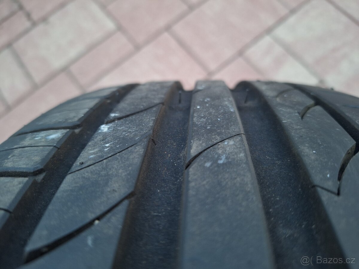 Letni pneu sada - 215/55/18 - 4
