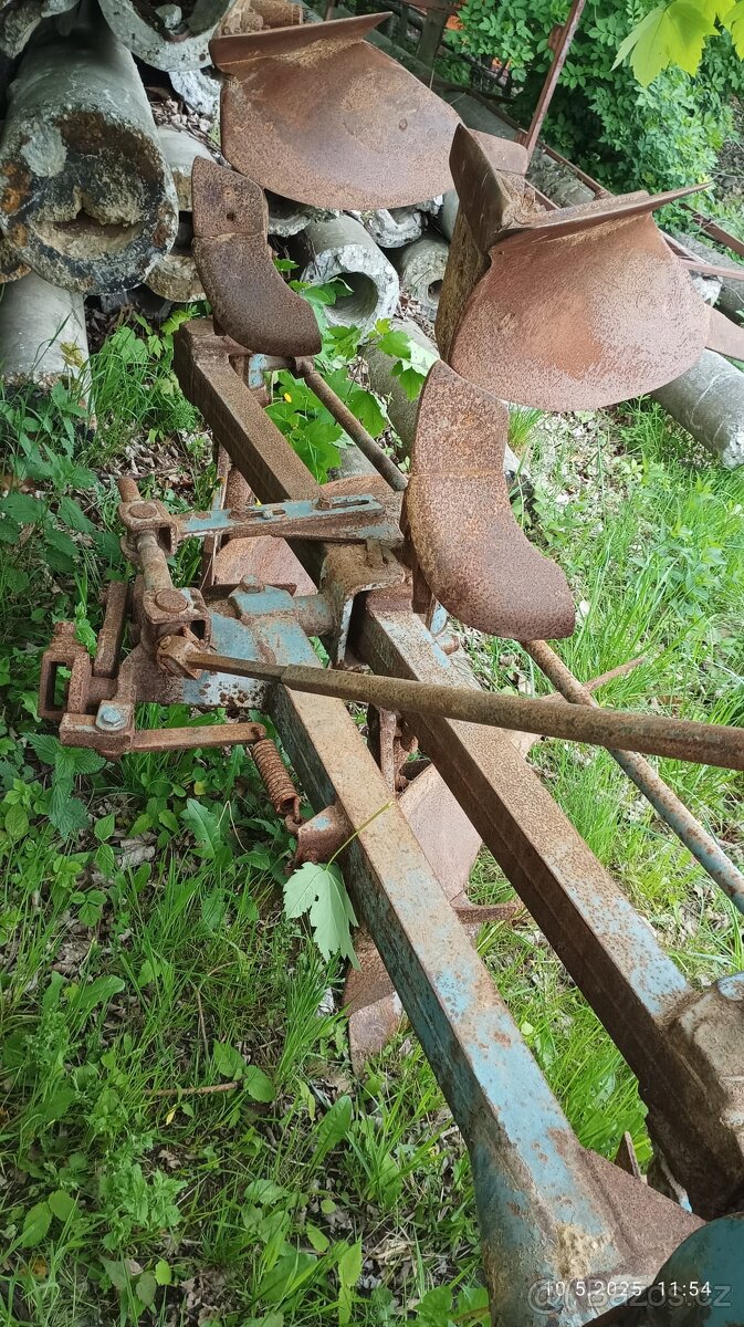 Pluh 3 Eicher - 4