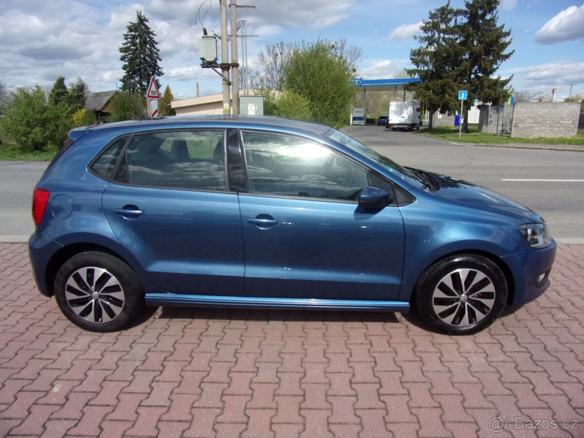 PRODÁM Volkswagen Polo 1.0TSI KLIMA TEMP VÝHŘEV - 4