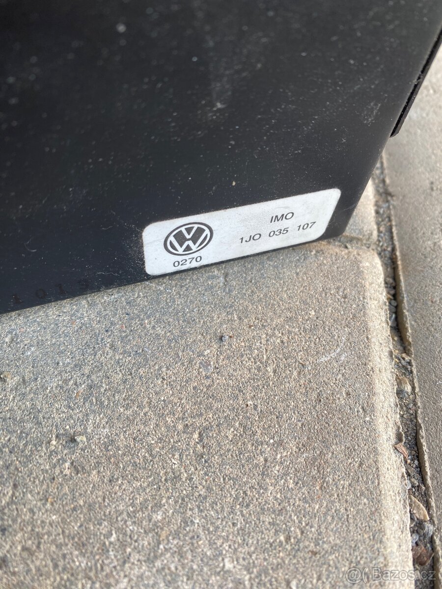 Prodám CD Changer Original z Vw New Beetle - 4