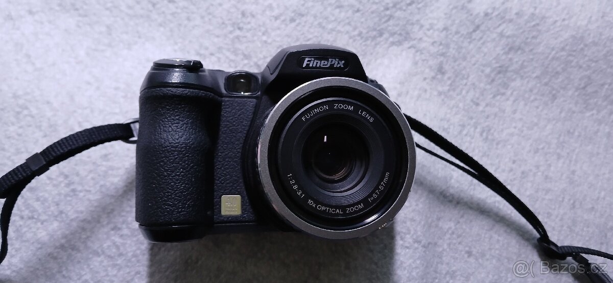 Fujifilm Finepix S5500 Japan - 4