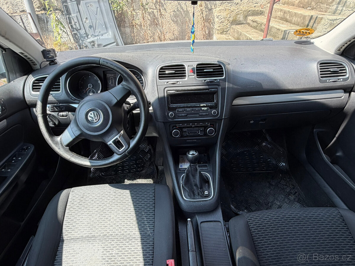 Volkswagen Golf 1.2TSi - vada motoru - 4