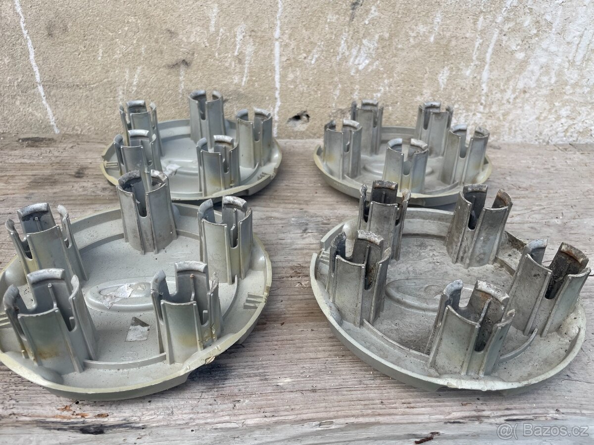 Krytky diskov 15" Ford Maverick - 4