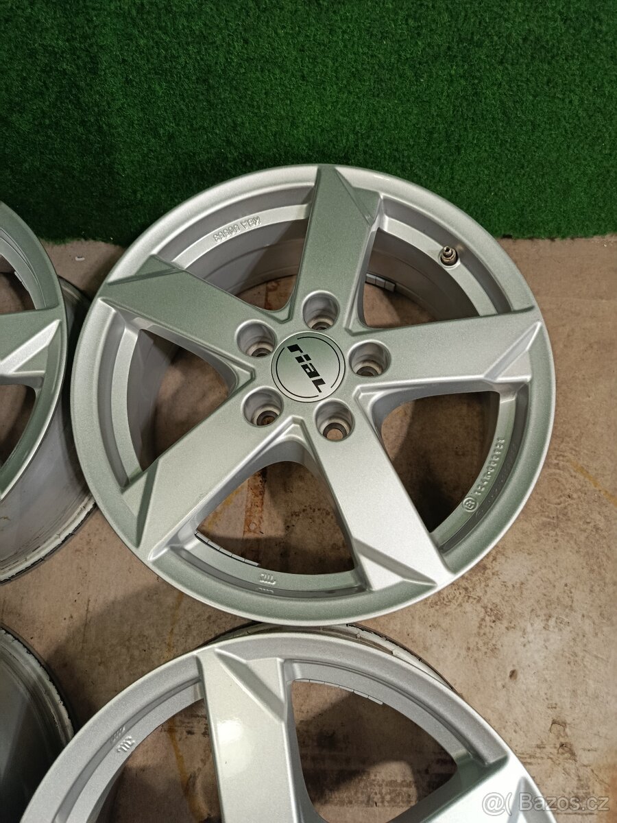 16" alu 5x112 6,5J et 42 Superb , Passat - 4