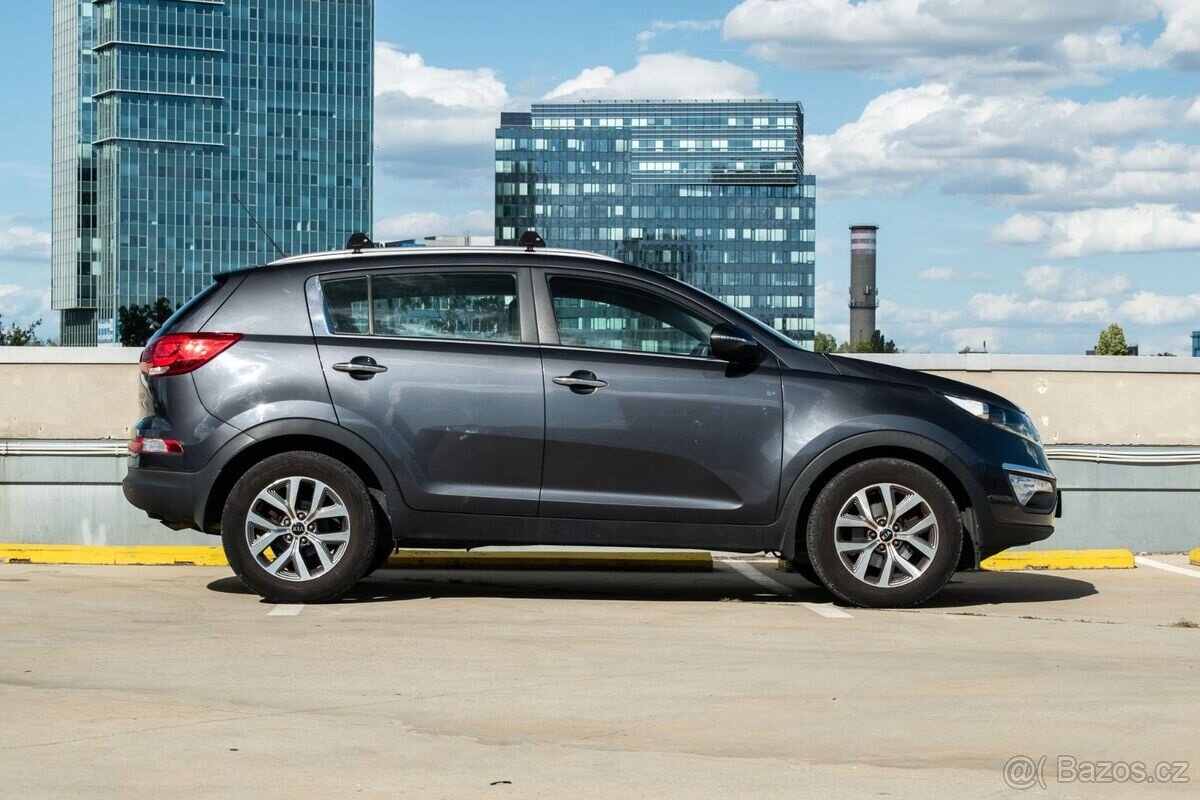 Kia Sportage 1.7 CRDi, 85kW (2015) - 4