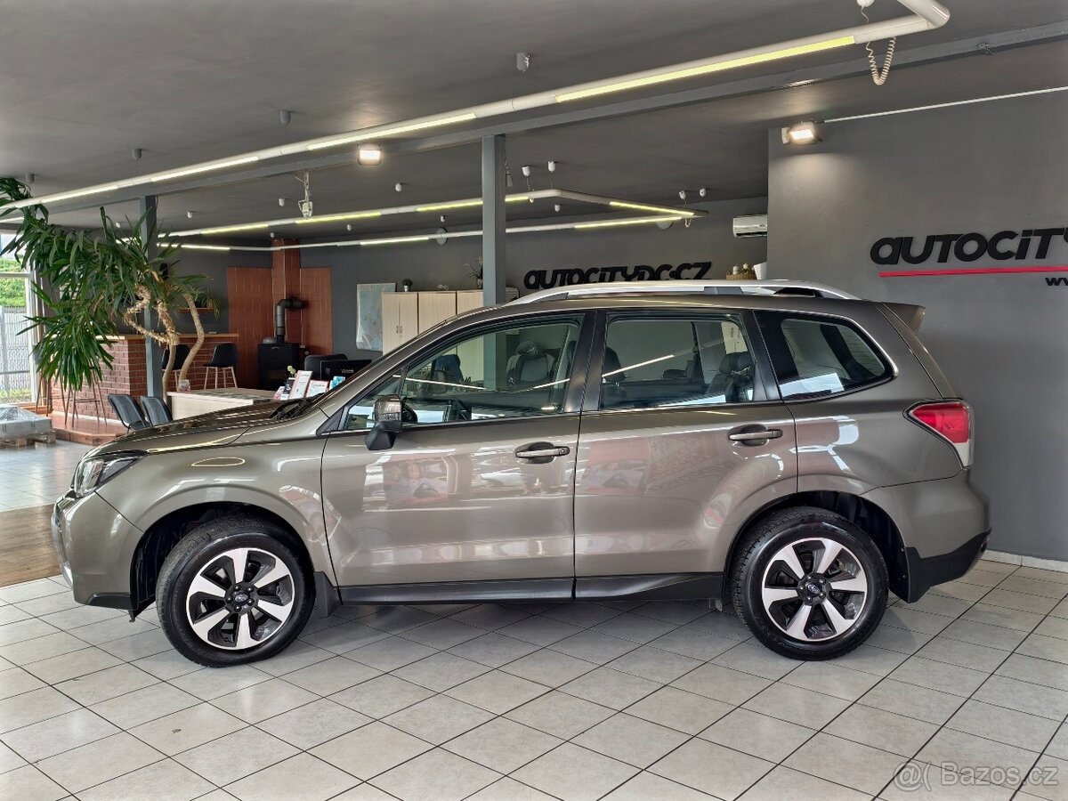 Subaru Forester 2.0 i 4x4, A/T, EXECUTIVE, DPH - 4