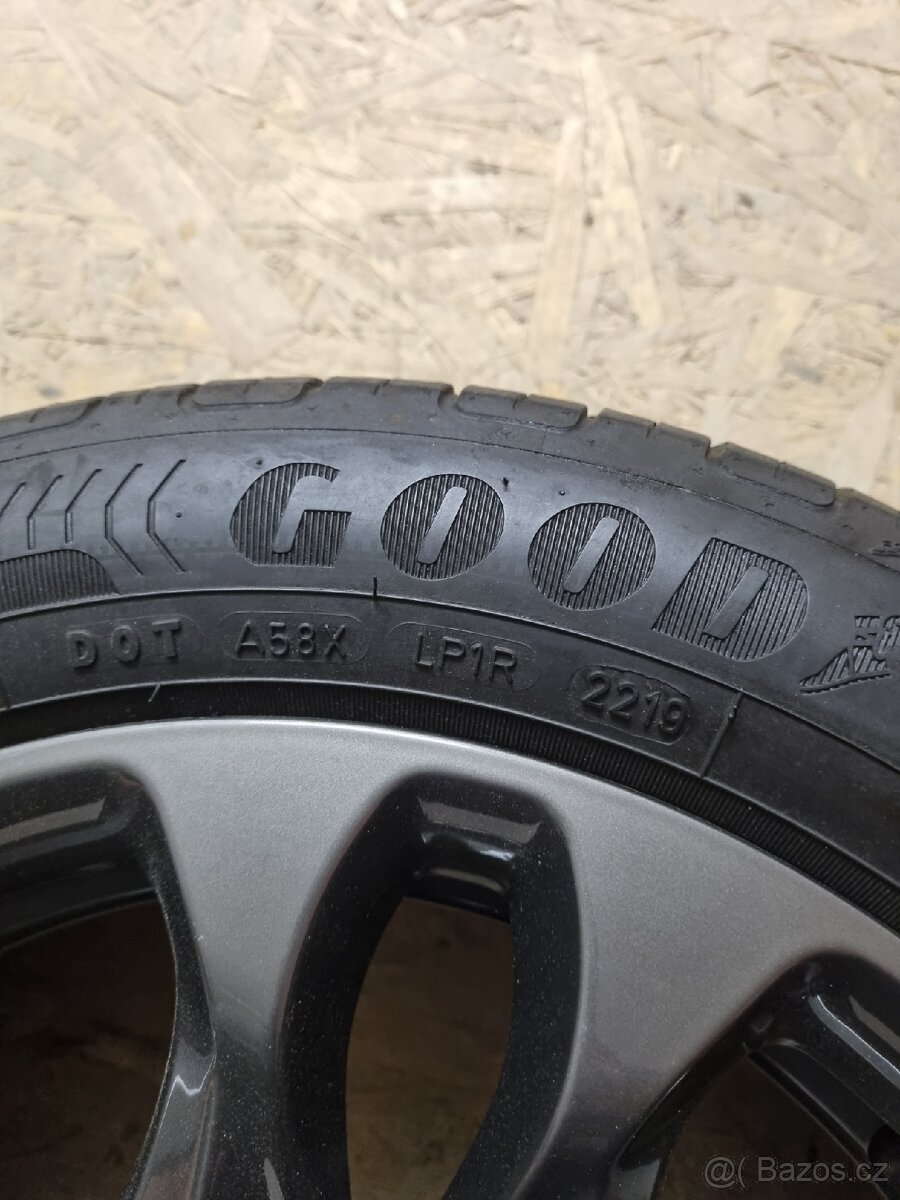 Hliníková 15" kola Fiat 500 Sport zánovní originání vč. pne - 4