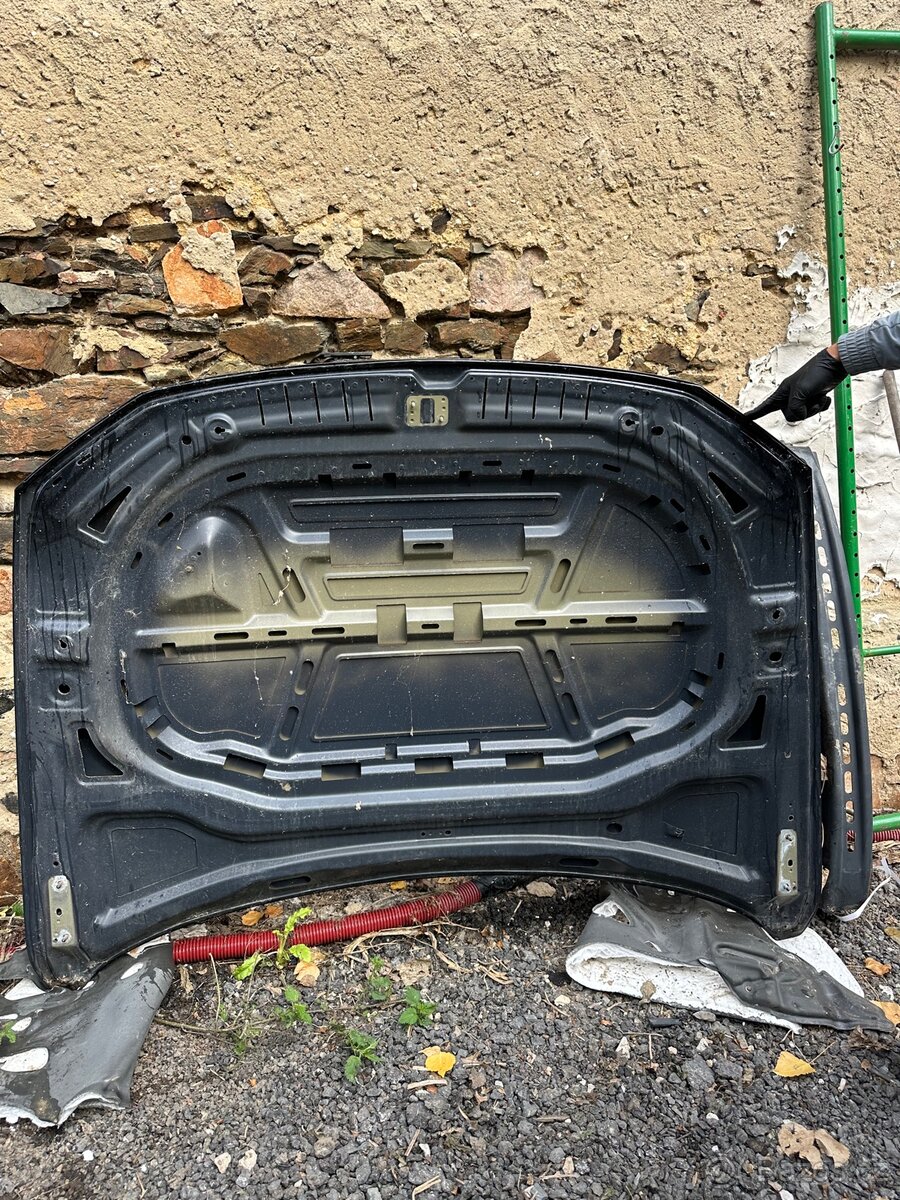 Kapota VW Passat b8 - 4