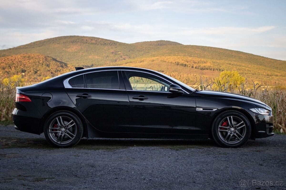 Jaguar XE 2.0 I4D E-Performance AT, 120 kW, A8, 4d., SK auto - 4