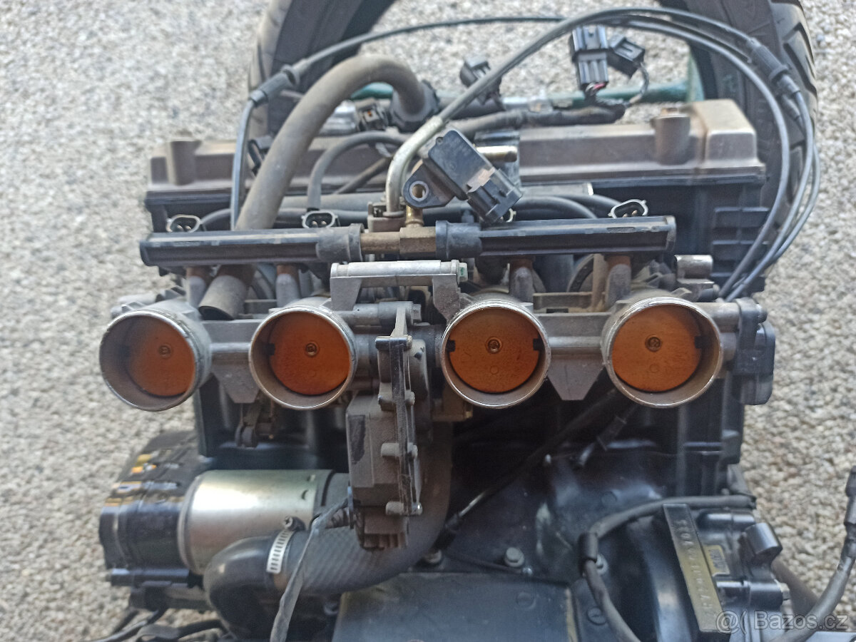 Motor kompletní Kawasaki - 4