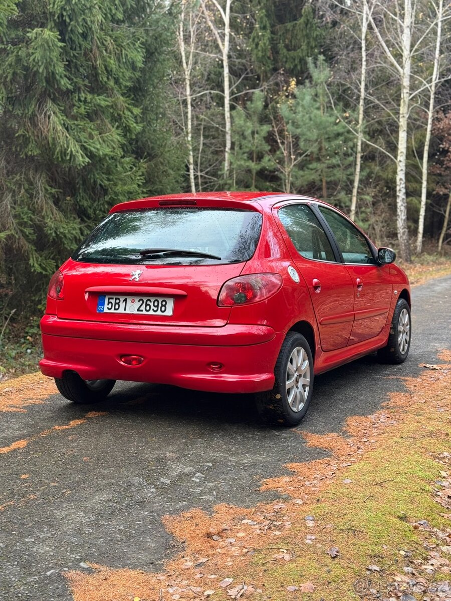 Peugeot 206, 1.4 16v 55kw, 86 tisíc nájezd - 4