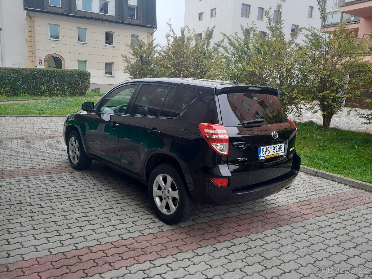 Toyota RAV4 2,2D-4D 110KW 4x2 - 4