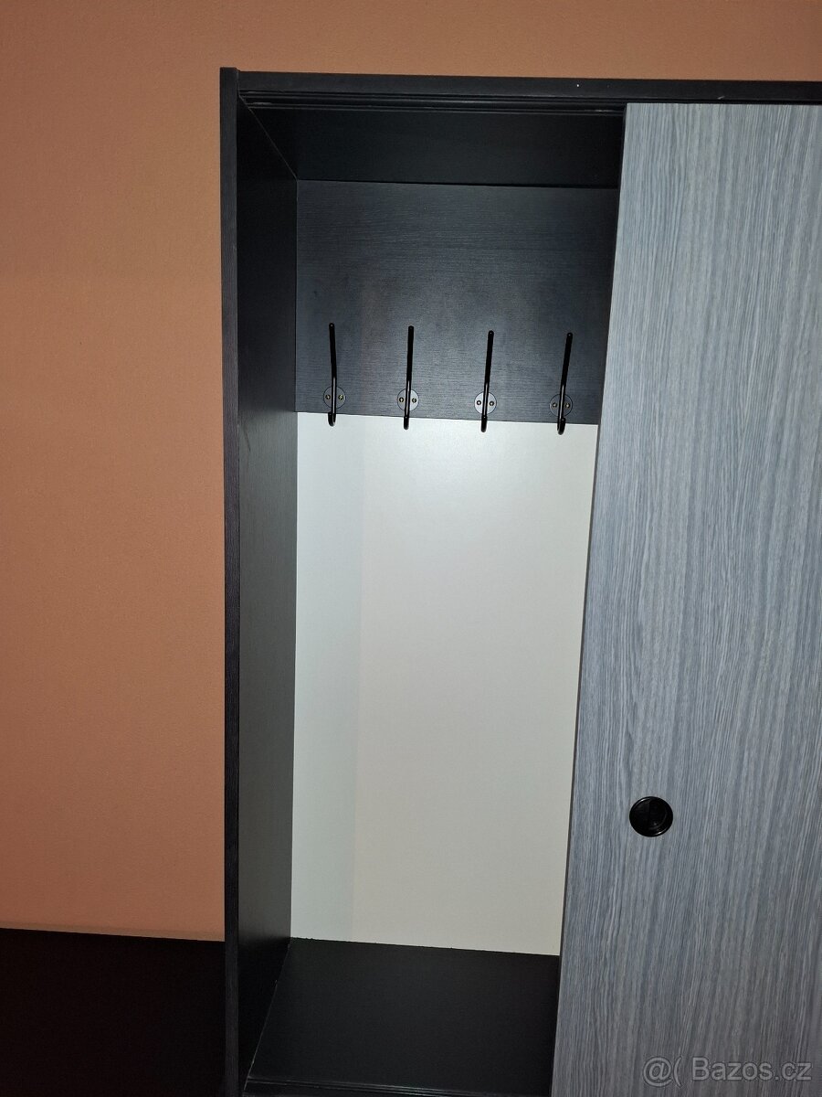 Nábytek do předsíně - 4