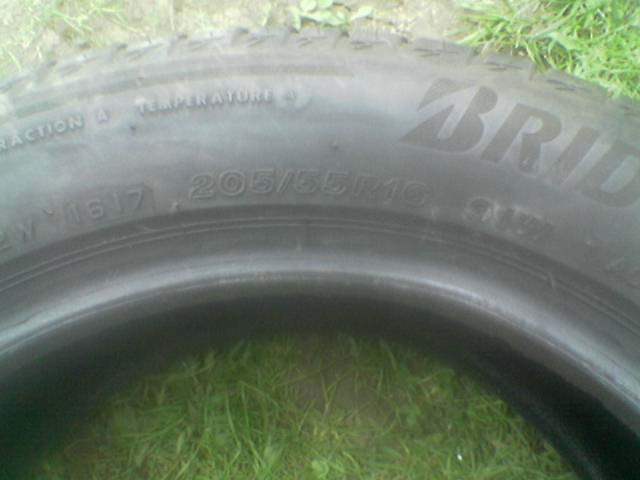 Prodej starších letních pneumatik 205-55-16. Vzorek 7mm. - 4