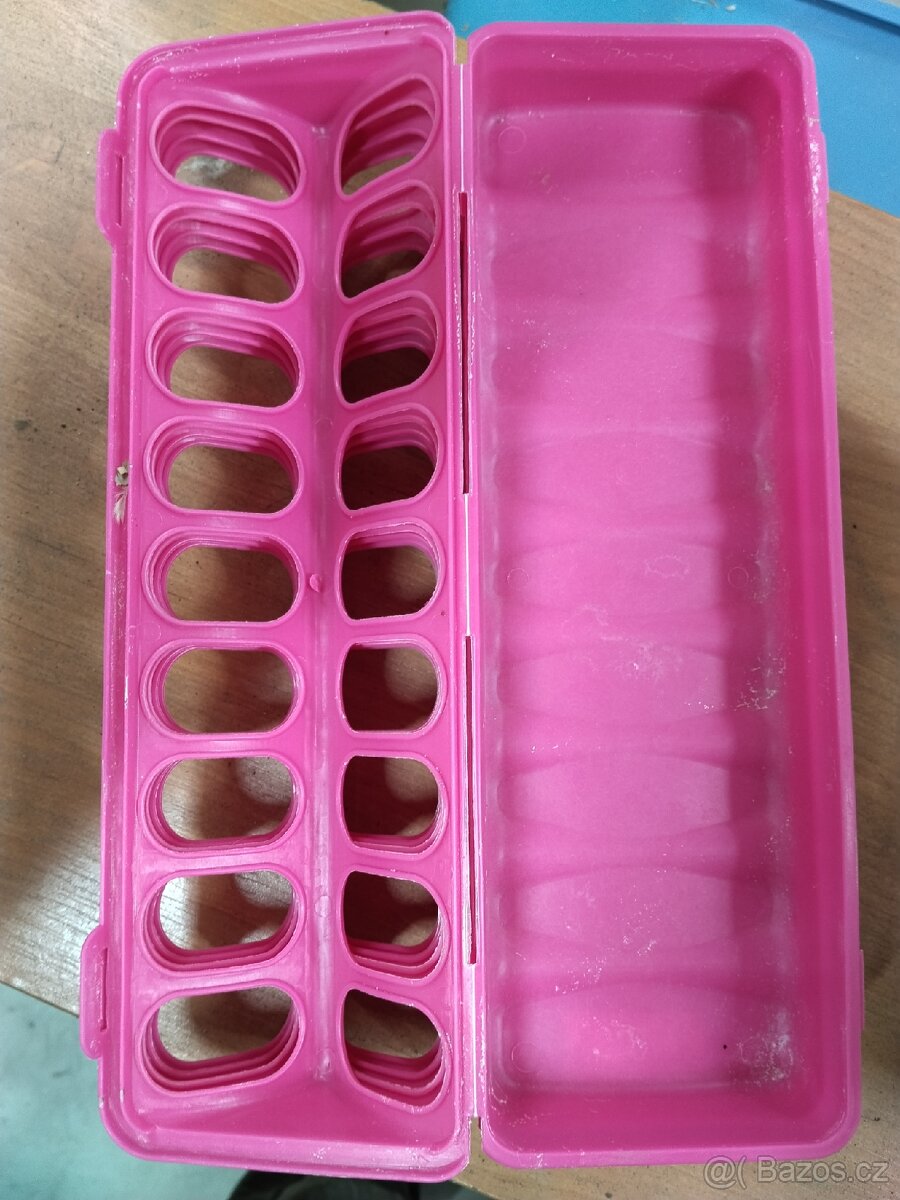 Napáječky a krmítka - 4