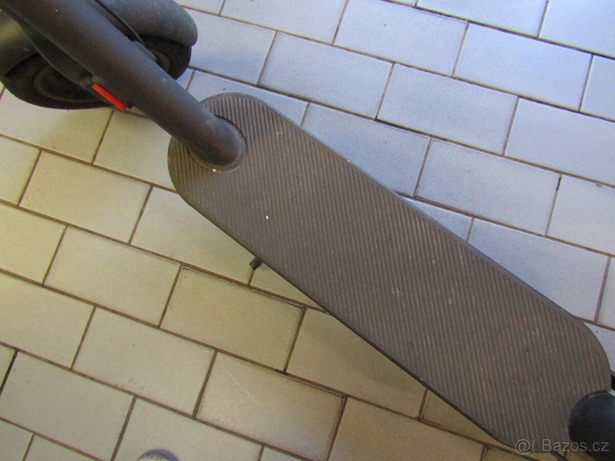 Elektro koloběžka Xaomi - 4