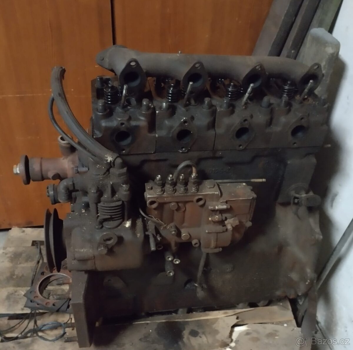 Prodám motor Zetor 62 01 - 4