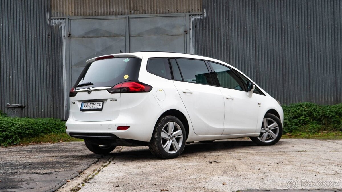 Opel Zafira Tourer 1.4 Benzín + LPG - 4