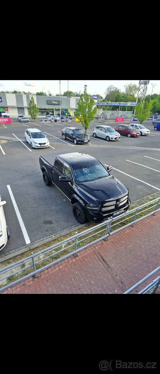 Dodge ram 1500 Sport - 4