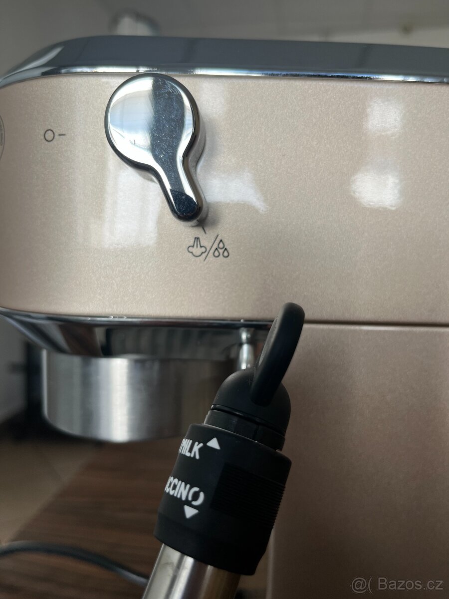 Kávovar DeLonghi EC 785.BG - 4