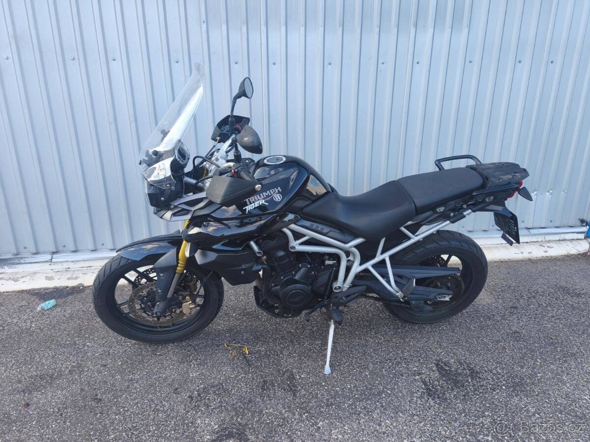 Triumph Tiger 800 XR (2011) - 4
