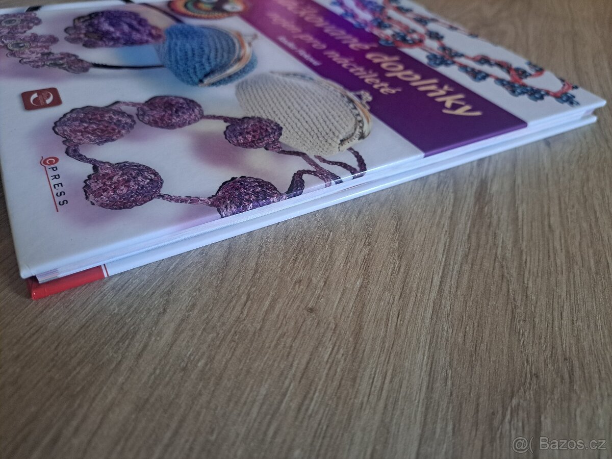 Háčkované doplňky nejen pro náctileté - 4