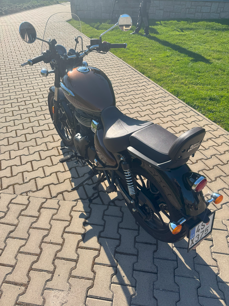 Royal Enfield Meteor 350 - 4