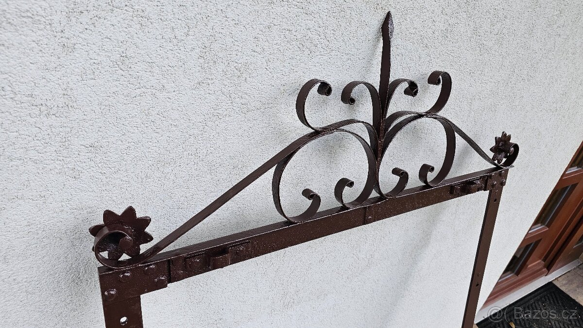 Ozdobný kovový rám - 4