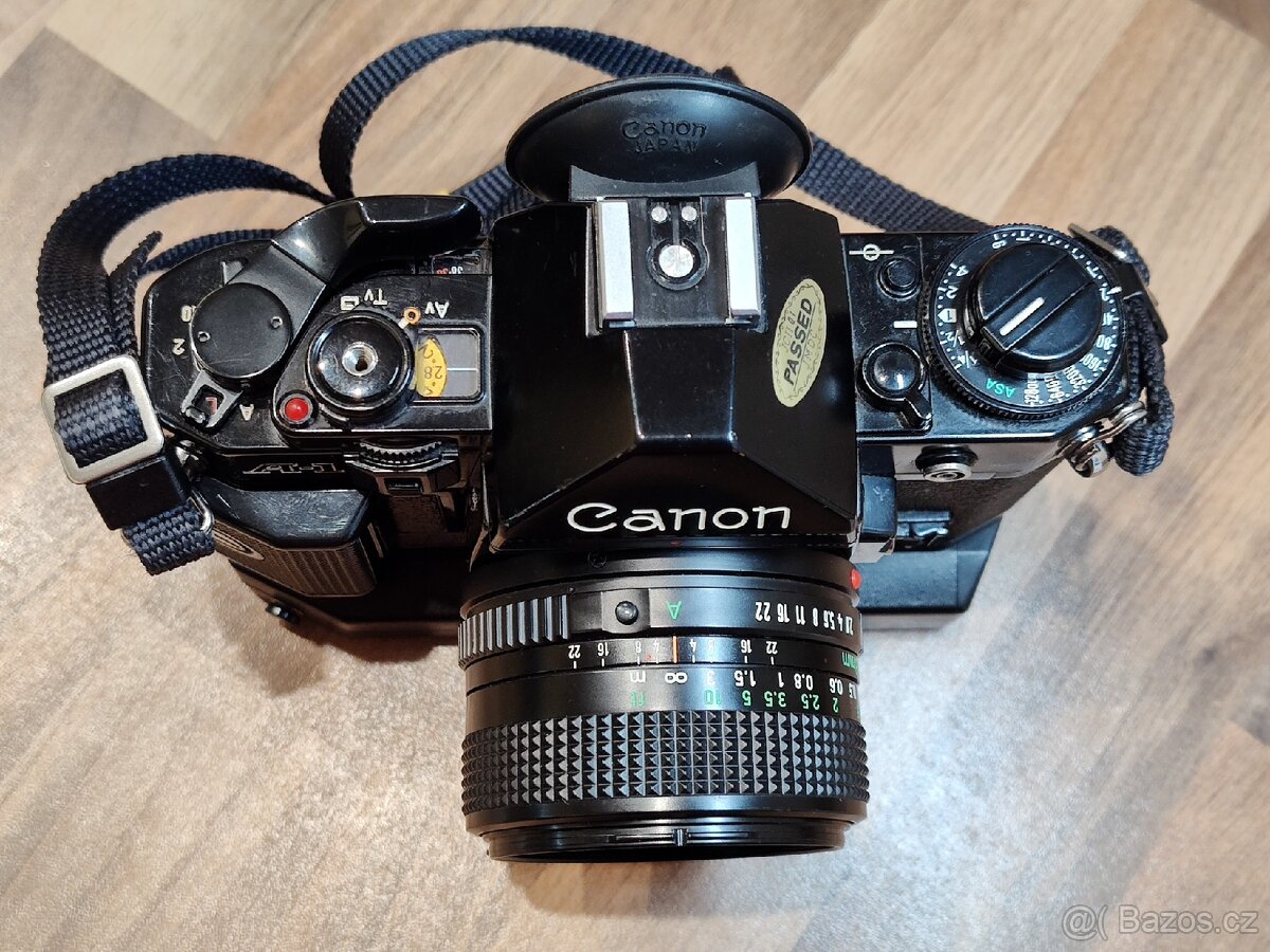 Canon A-1 + FD 28mm + příslušenství - 4