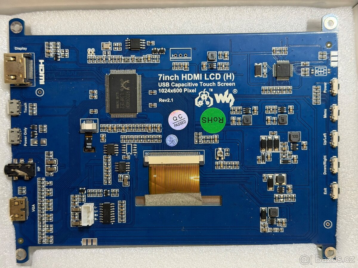 Raspberry Pi 3 Model + display + hodně příslušenství - 4