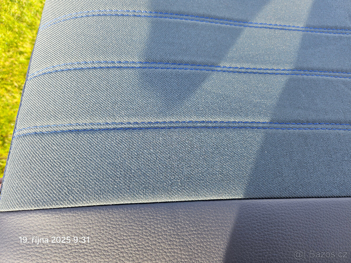 Mercedes W114/115 nové potahy sedadel - 4