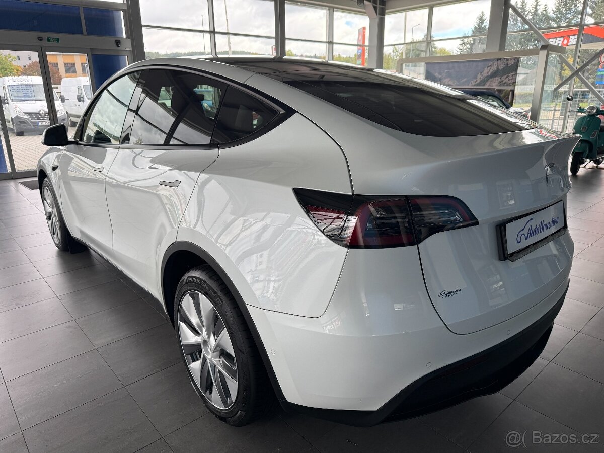 Tesla Model Y LONGRANGE,366kW,AWD,BERLÍN - 4