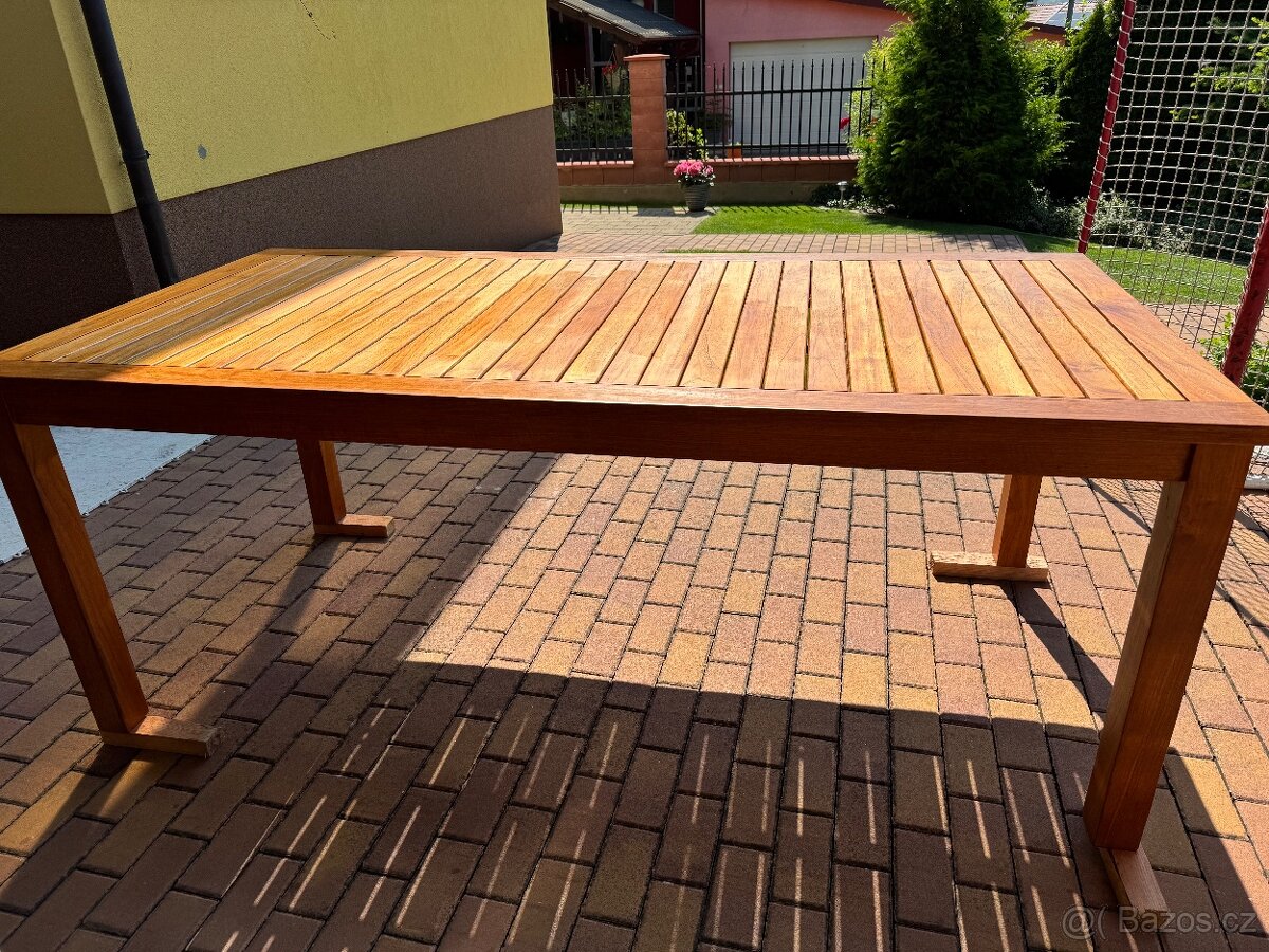 Zahradní stůl - 4