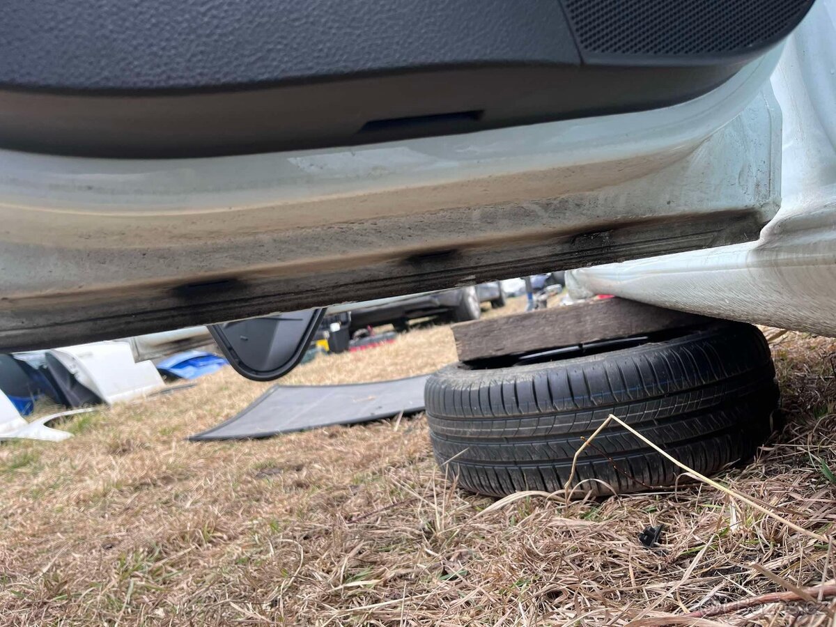 Škoda Fabia 3 na dily - 4