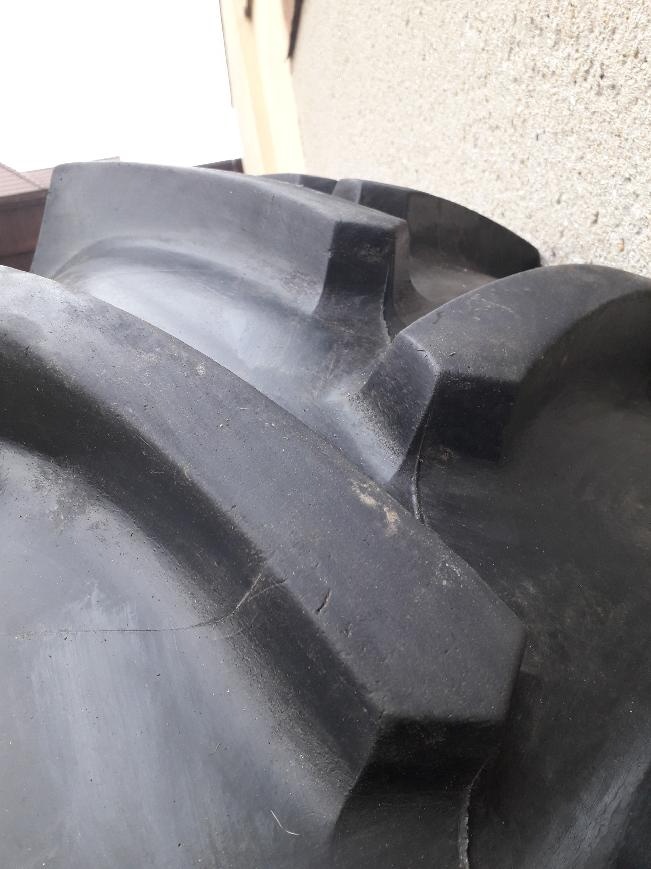 Prodej pneumatiky 16,9-30 - 4