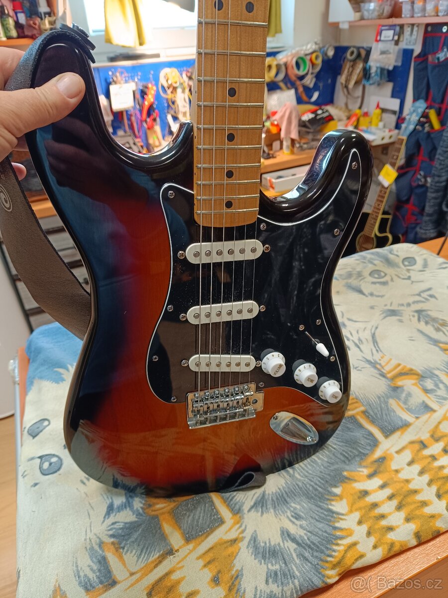 Fender Stratocaster-Mexico - Kyjov - 4