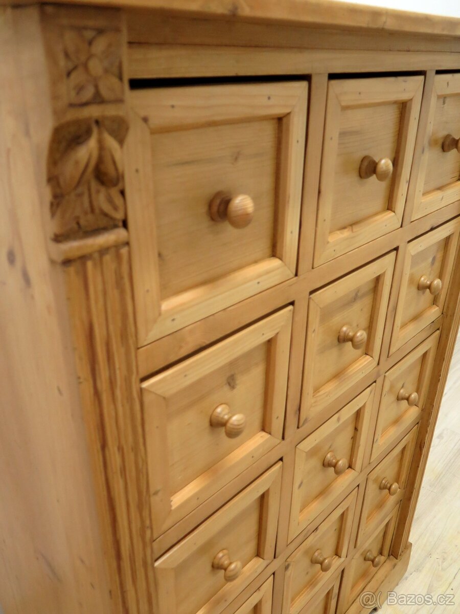 Krásný regál z masivu - 4