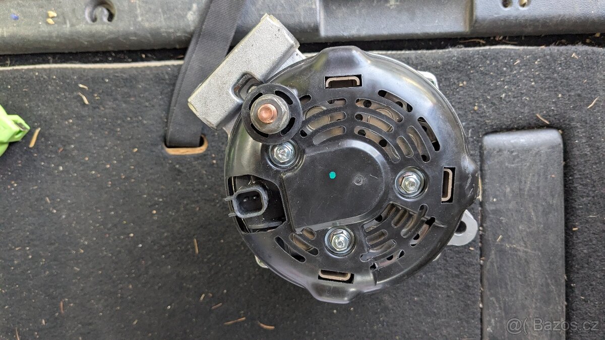 Alternátor nový pro Dodge Grand Caravan V / Chrysler atd. - 4