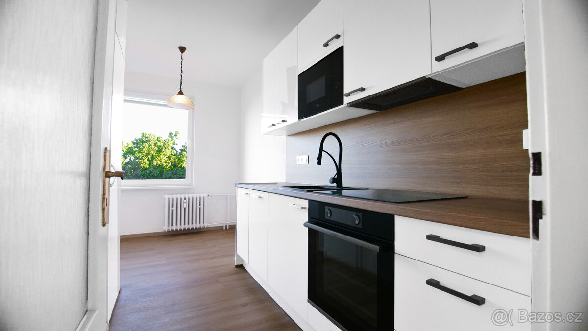 Prodej bytu 3+1 83 m² Velké náměstí, Hradec Králové - 4
