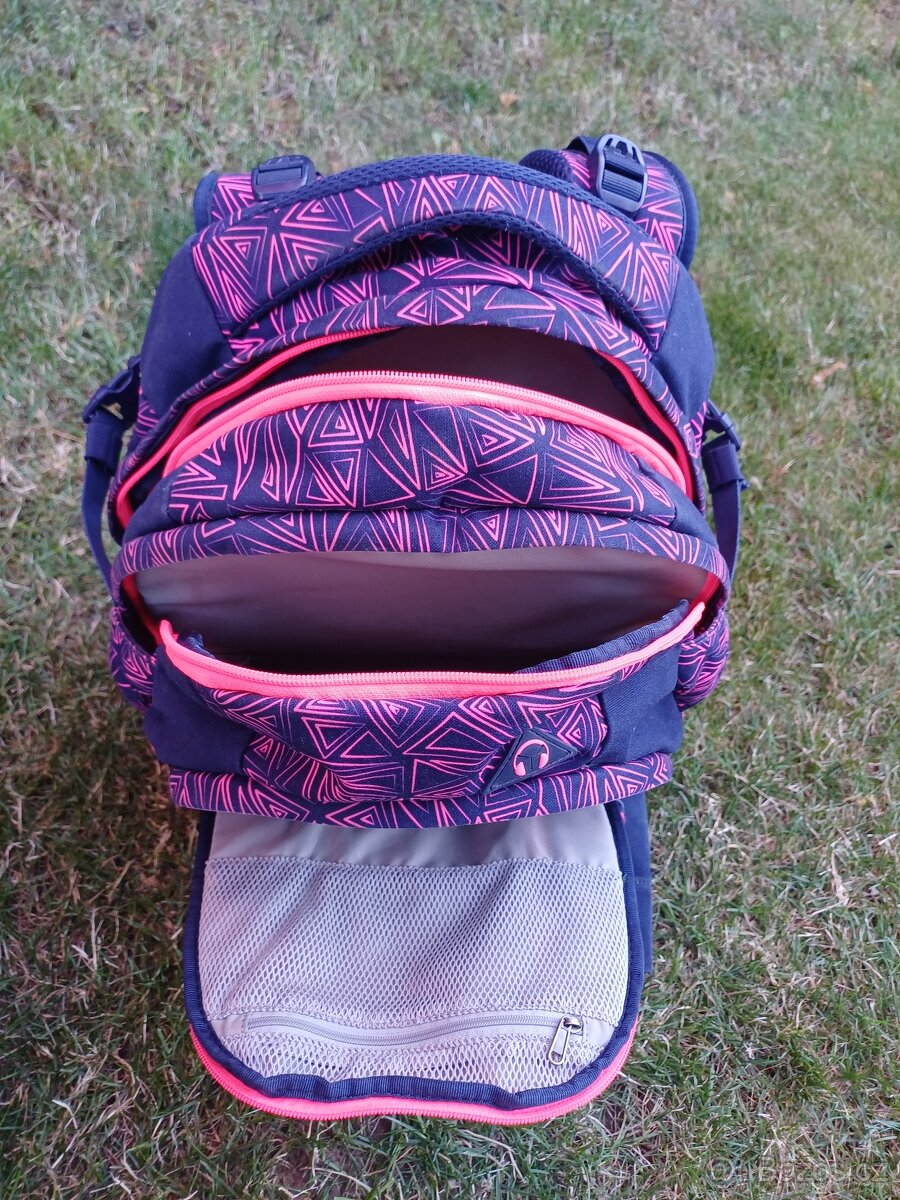 Školní, studentský batoh Satch s bederní popruhem - 4