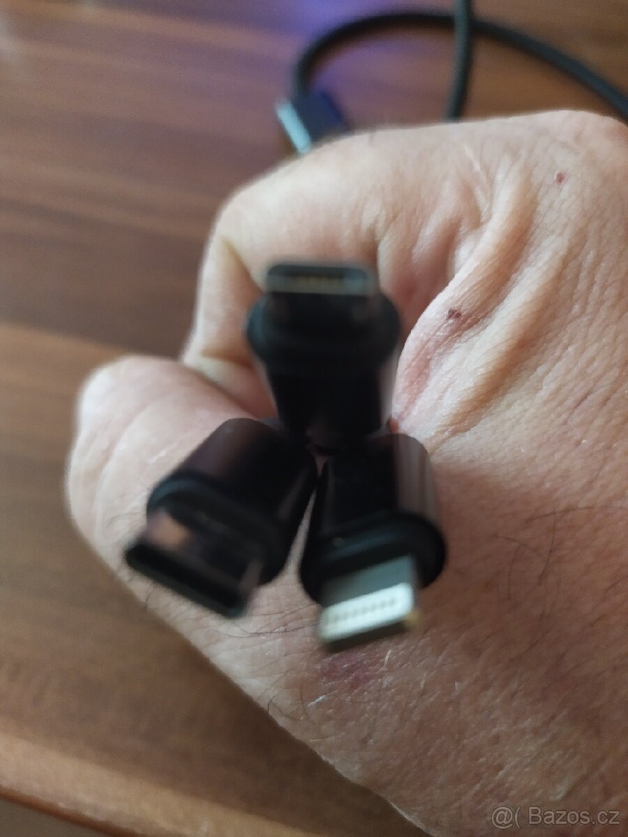 Nový kabel 3v1 - 4