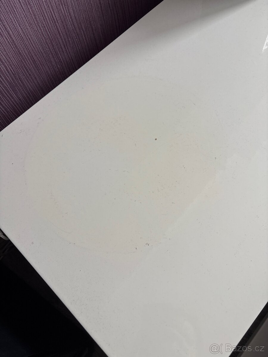 Skříňka pod televizi - 4