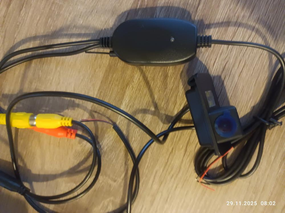 Prodám nové 4Core 2+32G autorádio WIFI GPS BT pro Ford - 4